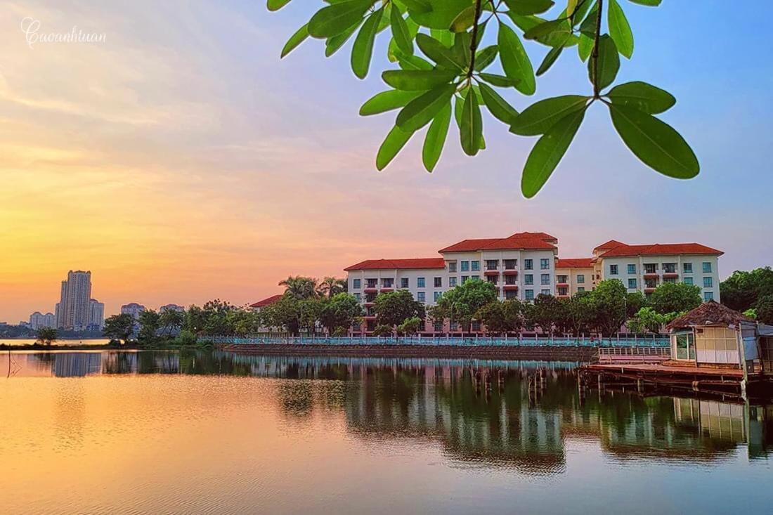 Hanoi Sunrise Homestay Long Bien Buitenkant foto